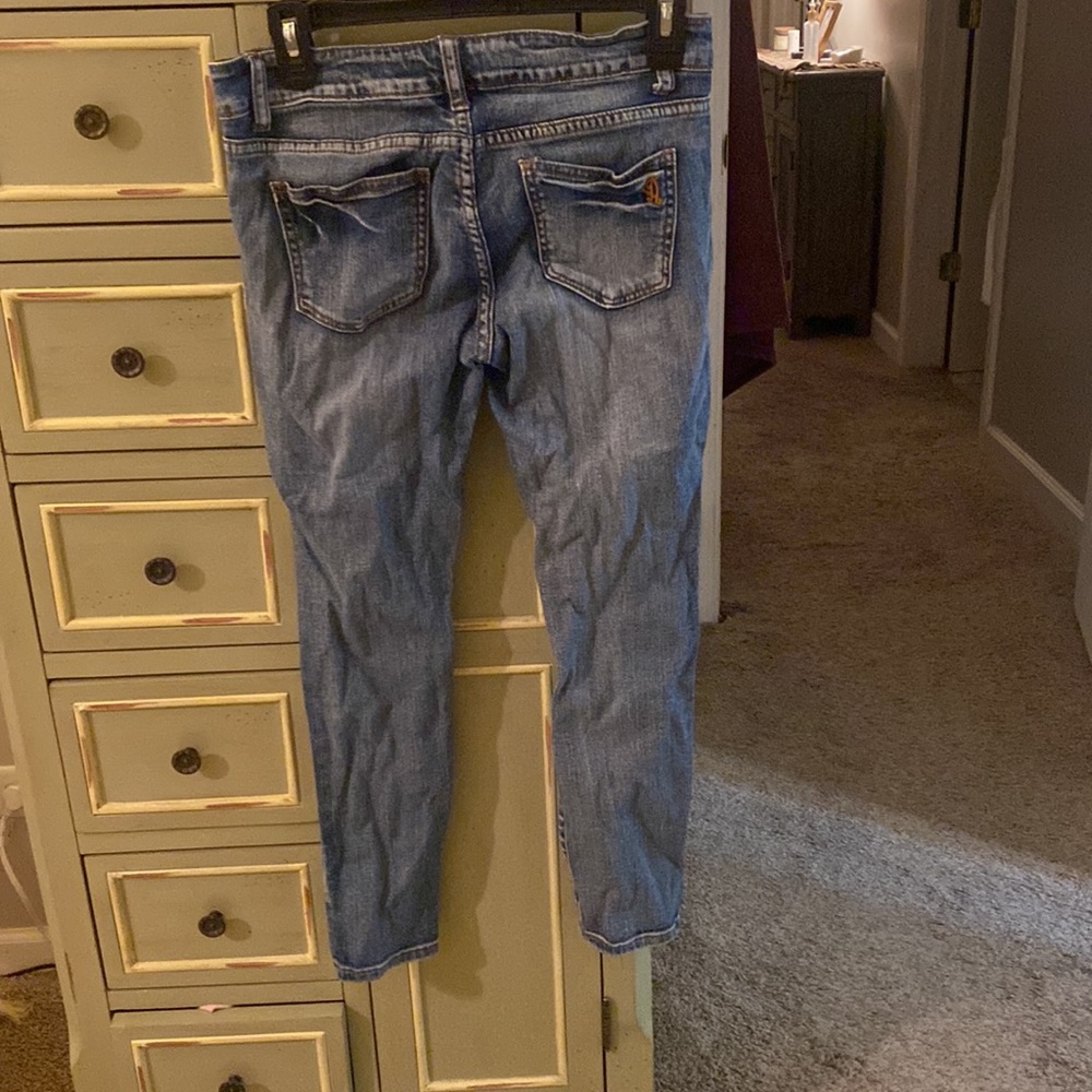 VIP distressed jeans - Picture 2 of 3